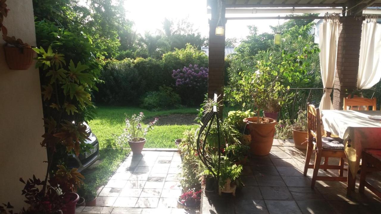 Comfy Home-Tropical Garden & 5 Min Walk To Beach Tamarin ภายนอก รูปภาพ