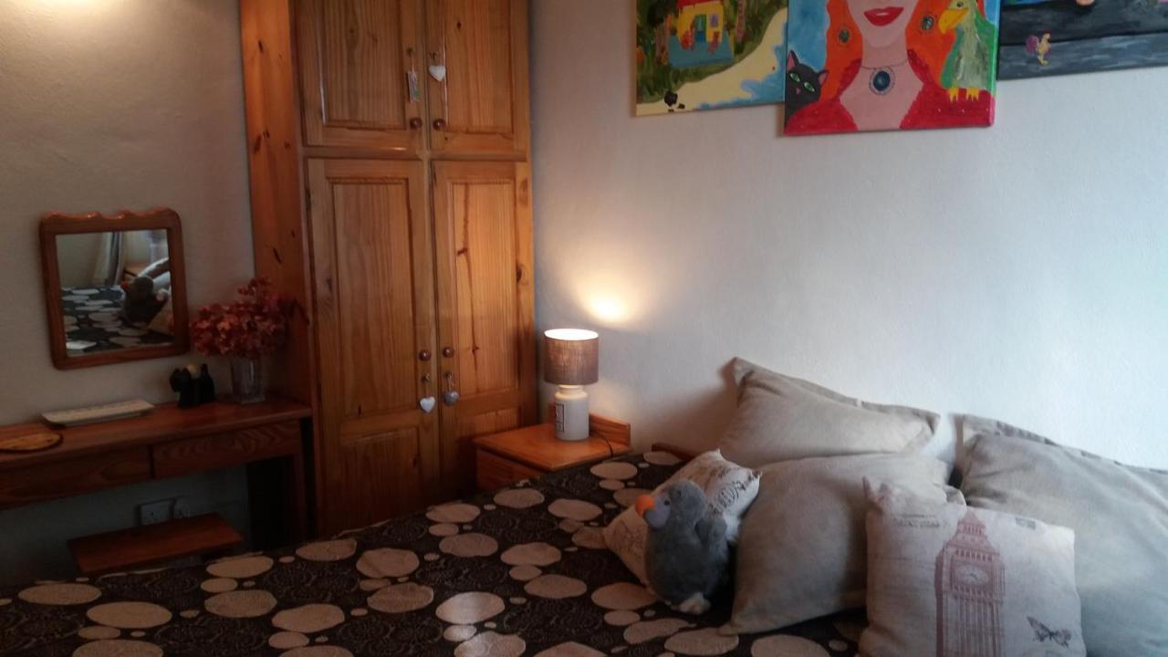 Comfy Home-Tropical Garden & 5 Min Walk To Beach Tamarin ภายนอก รูปภาพ