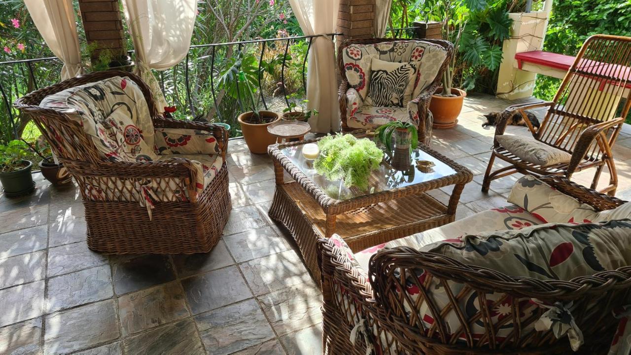 Comfy Home-Tropical Garden & 5 Min Walk To Beach Tamarin ภายนอก รูปภาพ
